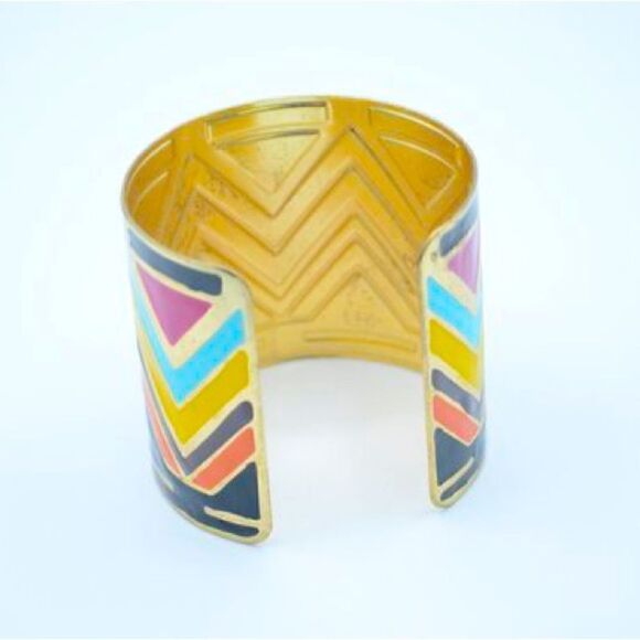 Enamel Cuff Bracelet With Colorful Chevron Design. - Picture 3 of 5